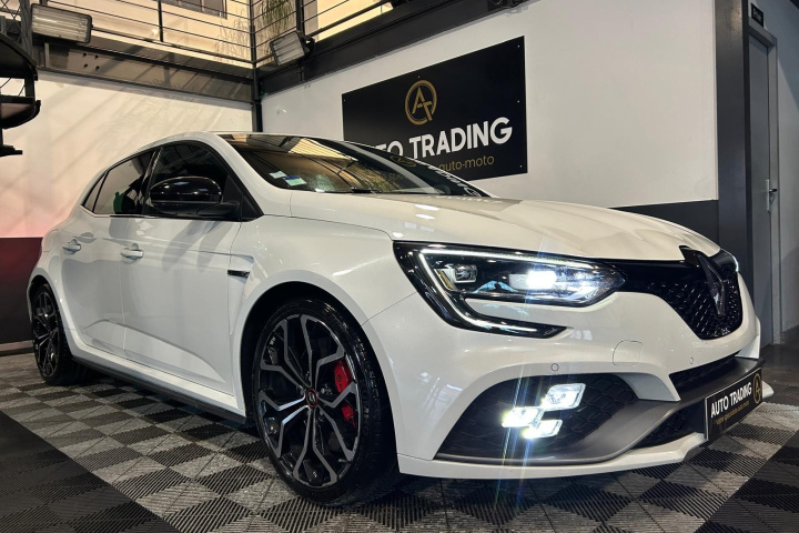 RENAULT MEGANE IV BERLINE