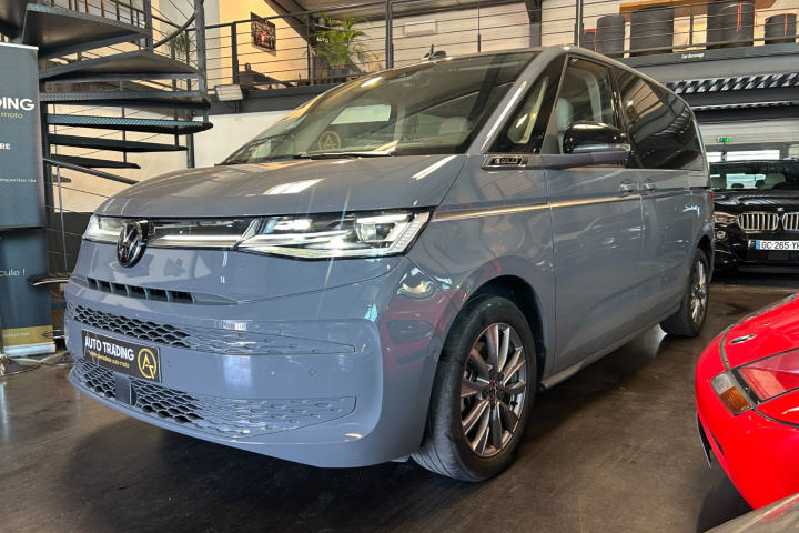VOLKSWAGEN MULTIVAN