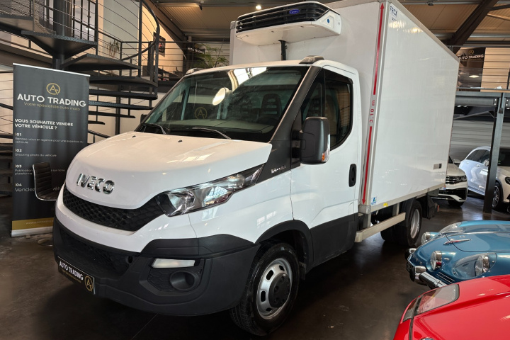 IVECO DAILY FOURGON