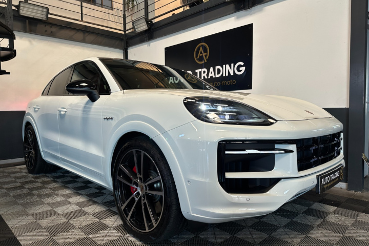 PORSCHE CAYENNE COUPE