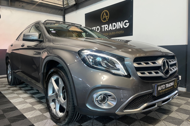 MERCEDES GLA