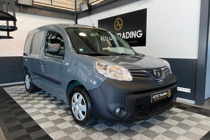 NISSAN NV250 FOURGON