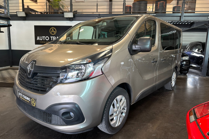 RENAULT TRAFIC COMBI
