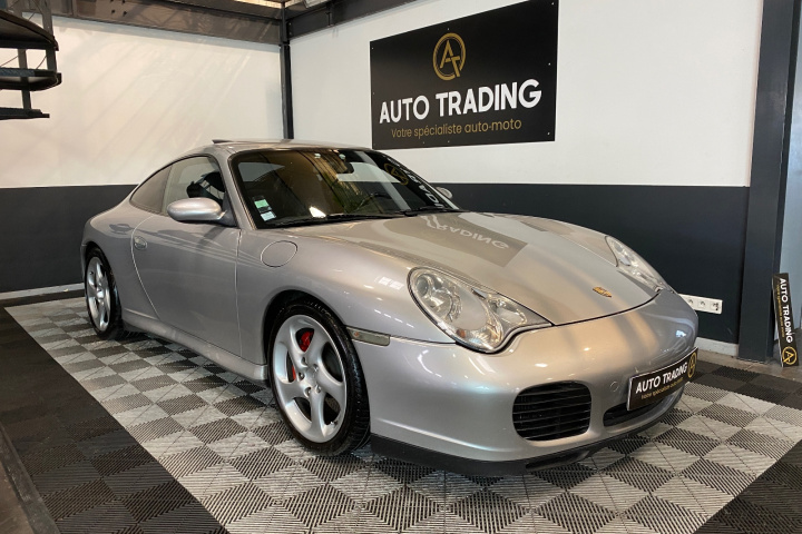 PORSCHE 911 CARRERA 4 COUPE 996