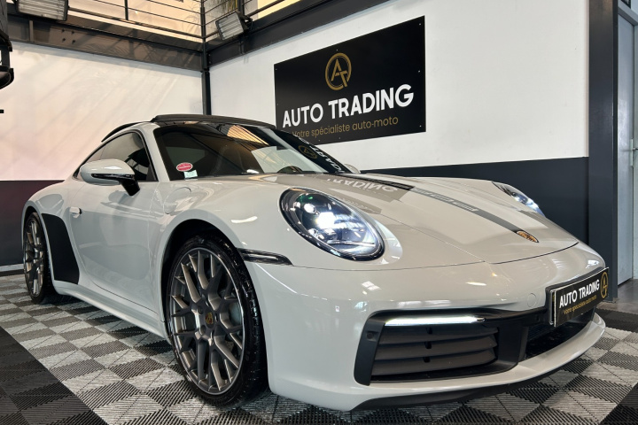 PORSCHE 911 CARRERA COUPE 992