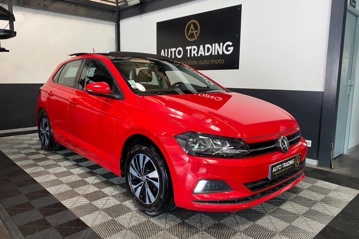 VOLKSWAGEN POLO