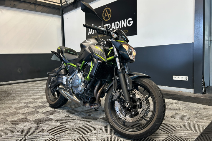 KAWASAKI Z650