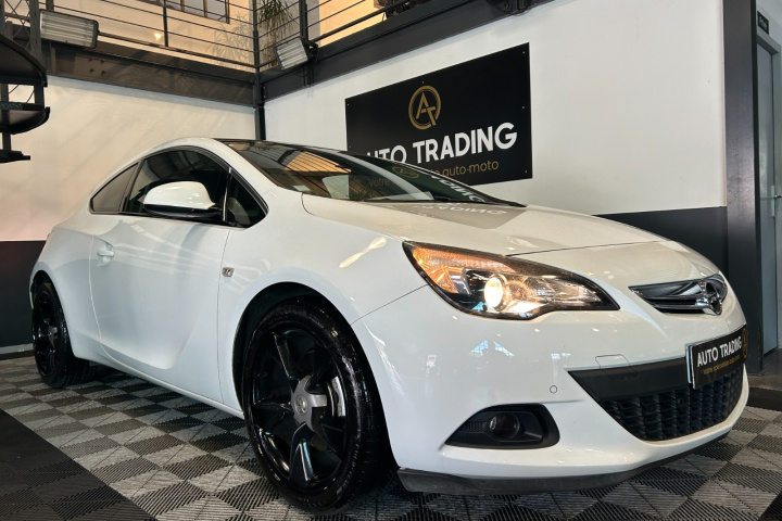 OPEL ASTRA GTC