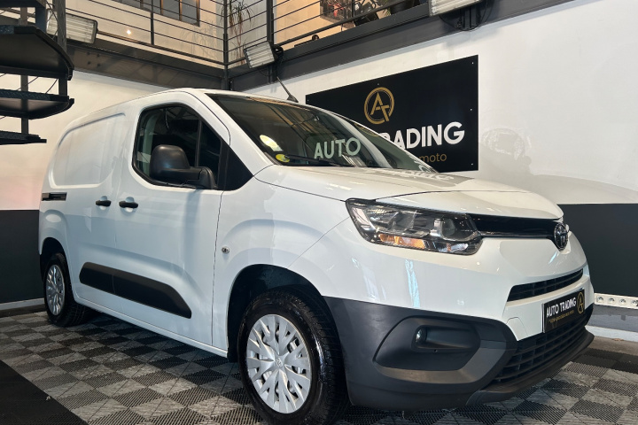 TOYOTA PROACE CITY FOURGON