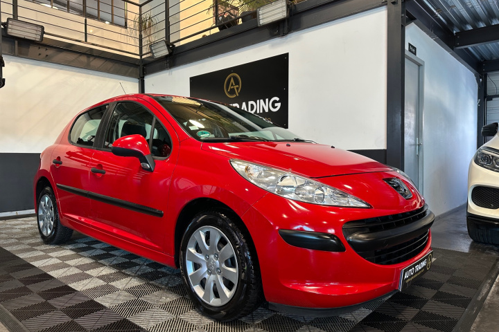 PEUGEOT 207