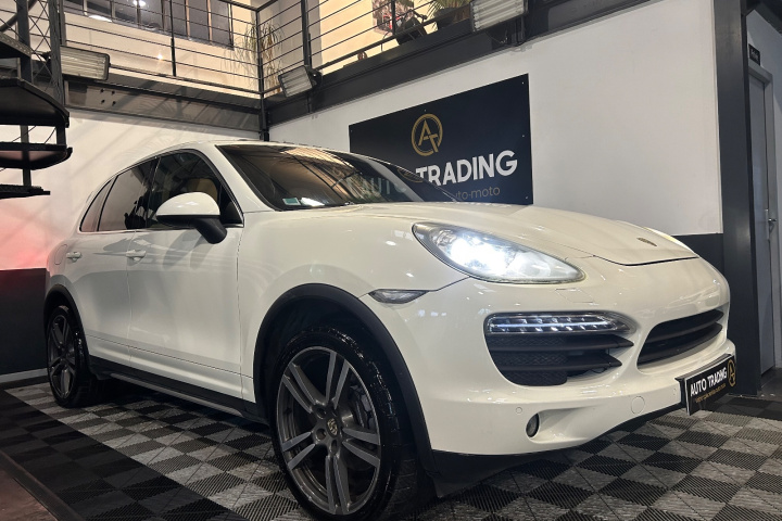 PORSCHE CAYENNE