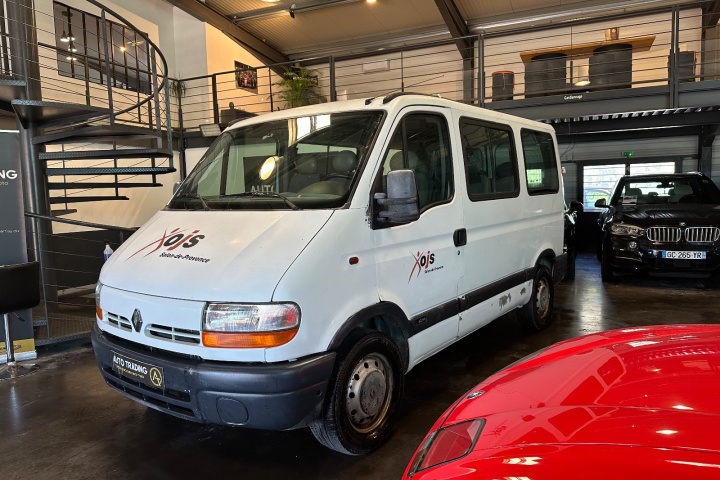 RENAULT MASTER MINIBUS